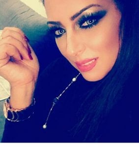 بالصور: الفنانة المغربية أمل الصقر تظهر بتغيير جذري في ملامحها بعد إنقاص وزنها!!