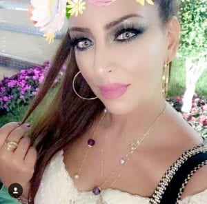 بالصور: الفنانة المغربية أمل الصقر تظهر بتغيير جذري في ملامحها بعد إنقاص وزنها!!