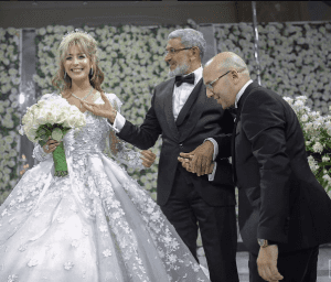 بالفيديو والصور حفل زفاف الفنانة المغربية جنات مهيد يشعل مواقع التواصل..الف مبروك