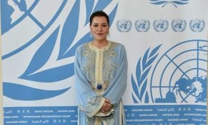 الأميرة لالة حسناء تتألق بقفطان أزرق سماوي رااقي في حفل قصر الأمم المتحدة بجنيف