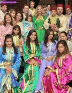 تعرف على الأميرات الشابات والجميلات في القصر الملكي وقرابتهن من الملك محمد السادس !!