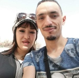 بالصورة : الفنانة عائشة تشينيوت تنشر صورة رفقة ابنها الذي أخفته عن وسائل الإعلام لسنوات!! بالصورة : الفنانة عائشة تشينيوت تنشر صورة رفقة ابنها الذي أخفته عن وسائل الإعلام لسنوات!!