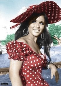 صور نجوم كانت لهم نهايات مأساوية هزت العالم العربي!!! صور نجوم كانت لهم نهايات مأساوية هزت العالم العربي!!!