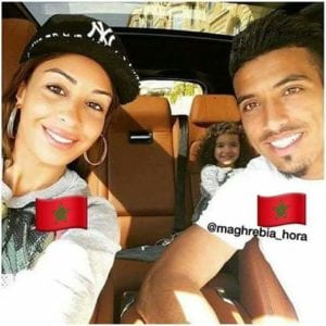زوجة لاعب المنتخب المغربي نبيل درار تلهب الفيسبوك بجمالها