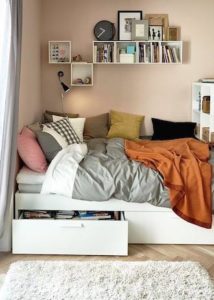 9 أفكار عملية و مريحة لاستغلال المساحة في غرف النوم الصغيرة