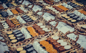 صور مادبة العشاء الفاخرة التي قدمت في حفل عقيقة غزل الترك