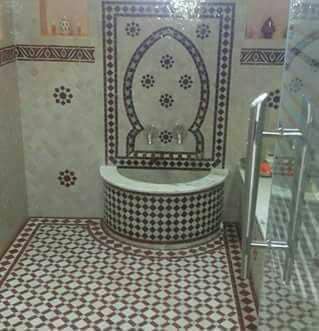 تشكيلة من الحمامات التقليدية المغربية في المنزل فخمة و أنيقة