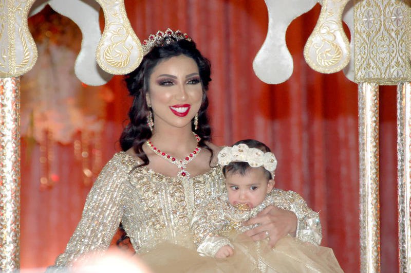 دنيا بطمة تحتفل بعيد ميلاد غزل في أفخم فنادق الدار البيضاء