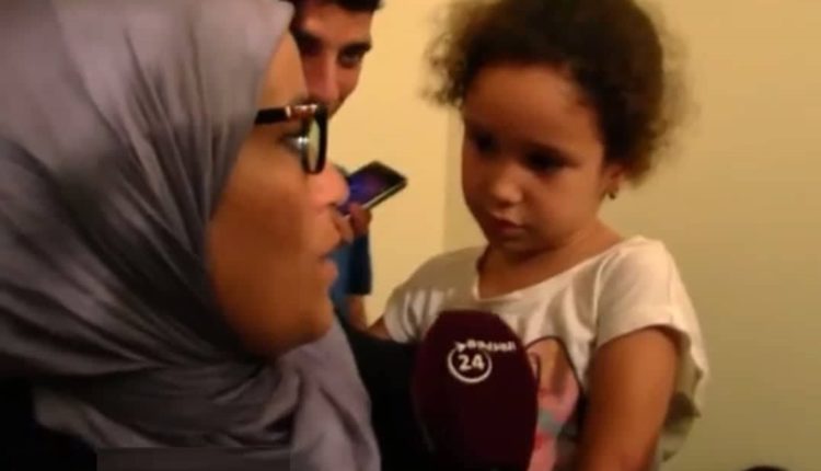 بالفيديو..بعد عودتها لحضن العائلة الطفلة خديجة خزري تروي القصة الكاملة لاختطافها