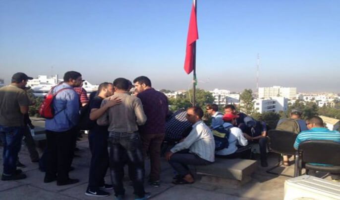 حادثة مؤلمة..سقوط مكفوف من المعطلين المعتصمين على سطح وزارة الحقاوي
