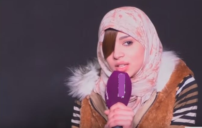 مغاربة يطلقون حملة تضامنية مع الشابة التي أفقدها السرطان عينها