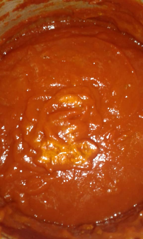 صلصة الطماطم منزلية بالباربا والخل متعددة الاستعمالات