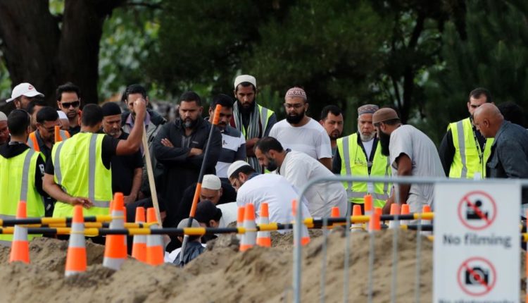 هكذا تم توديع ضحايا مجزرة نيوزيلاندا في جو مهيب