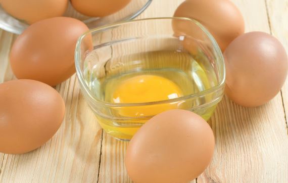 بيضة واحدة تخلصك من الشيب والشعر الأبيض طبيعيا دون مواد كيميائية